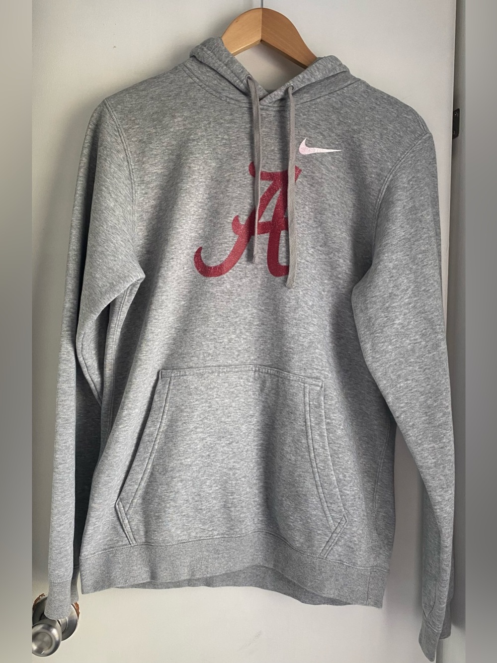 Nike Alabama Crimson Tide Pullover Hoodie Sweatshirt Gray/Red Size S CT1778-063